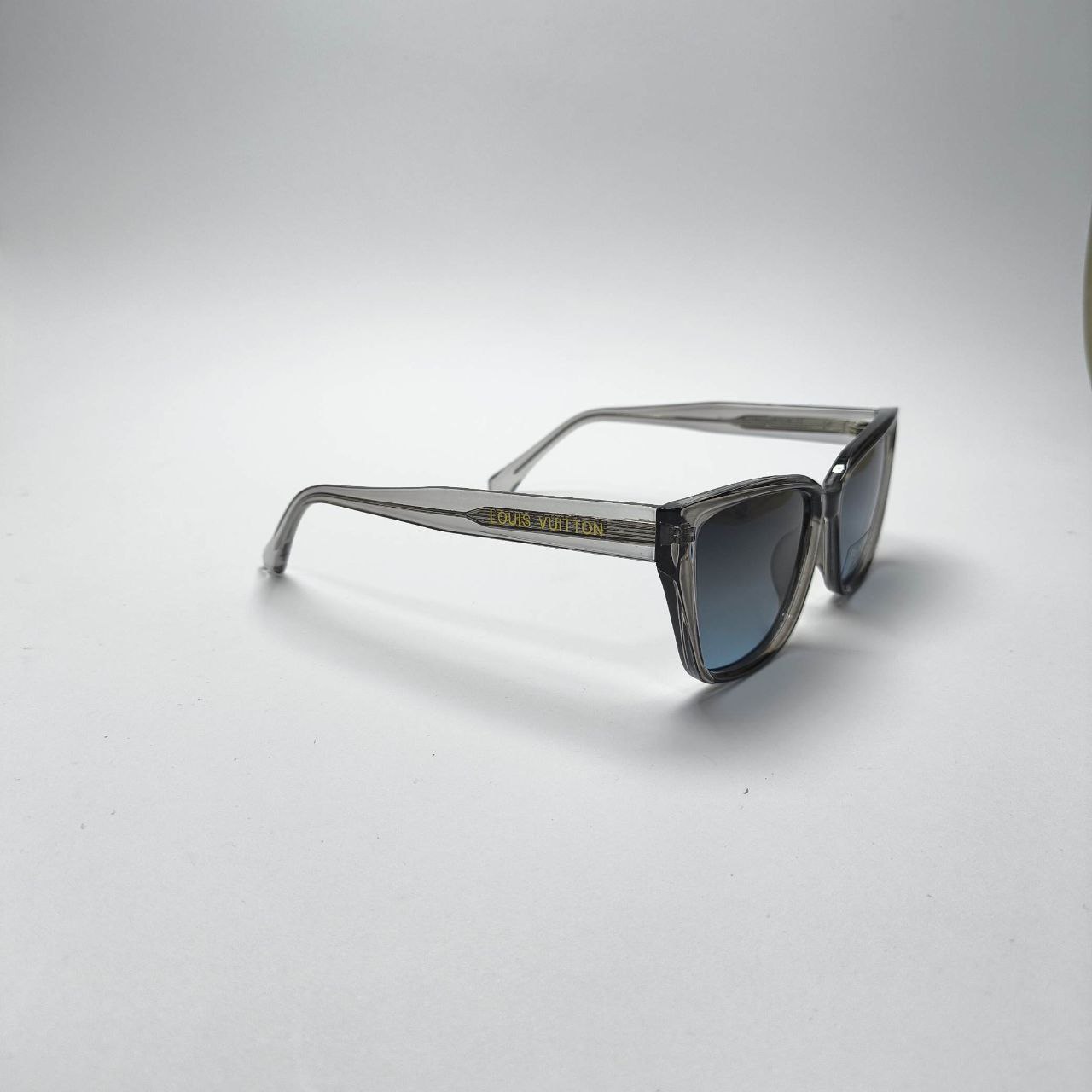 عینک آفتابی زنانه پلاریزه کائوچو دسته سیم لویی ویتون LOUIS VUITTON مدل 58211