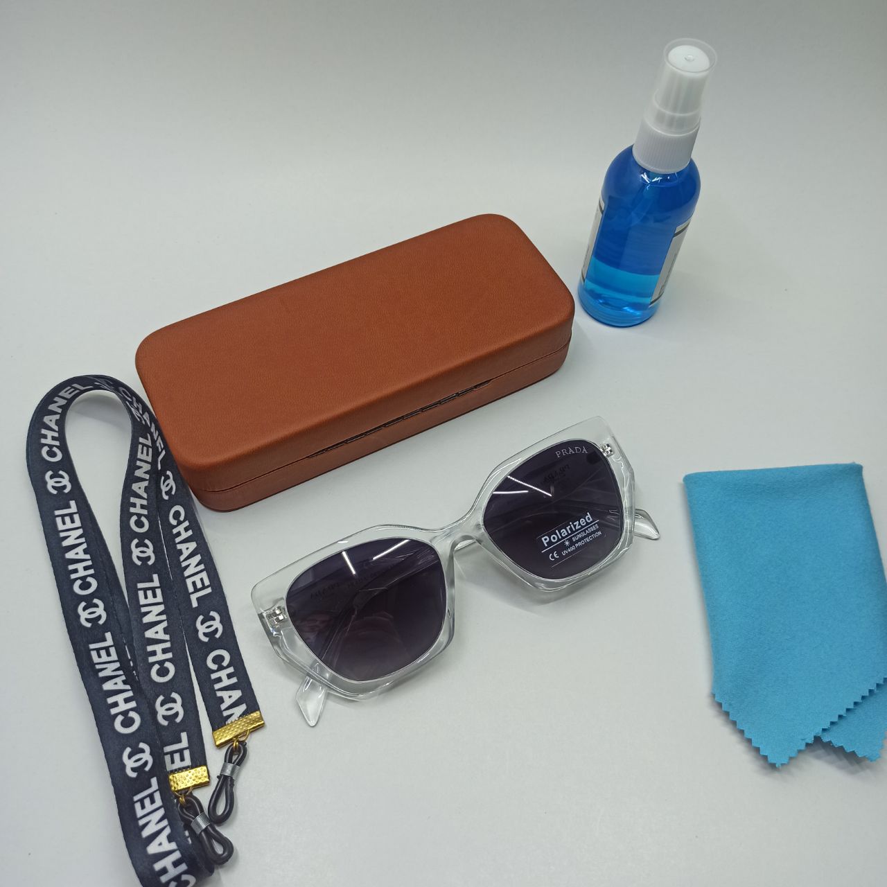 عینک آفتابی زنانه پلاریزه کائوچو پرادا PRADA مدل 2228