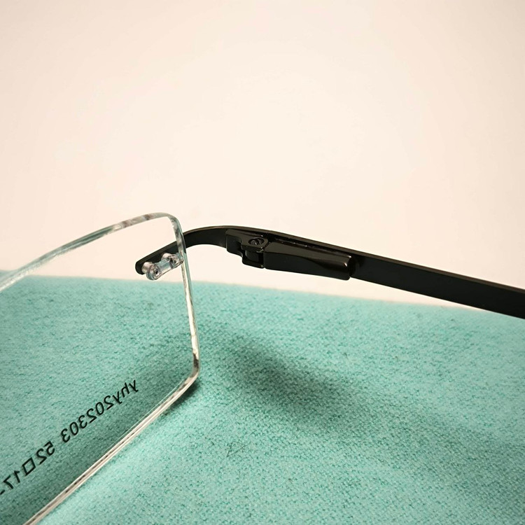 عینک طبی بدون فریم police کد 202303