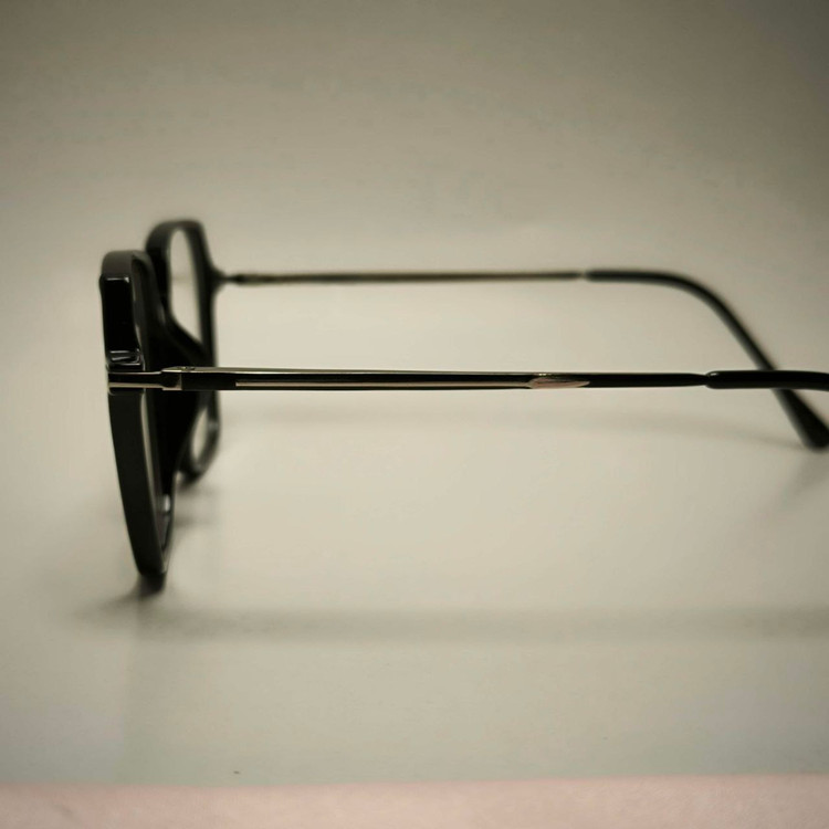 عینک طبی کائوچو miu miu کد 6620