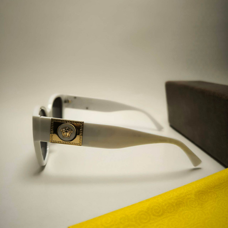 عینک آفتابی پلاریزه زنانه Versace کد 8817