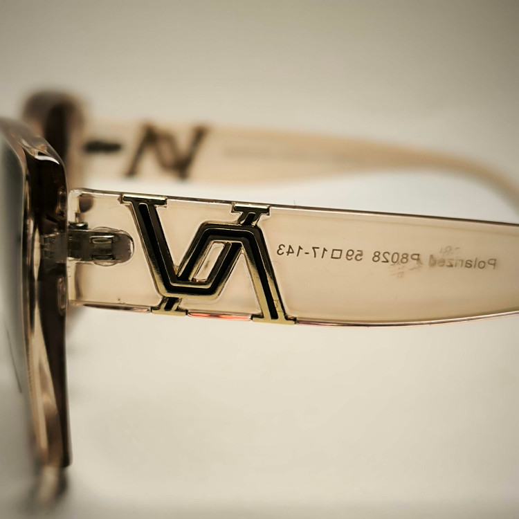 عینک آفتابی پلاریزه زنانه VALENTINO کد 8028