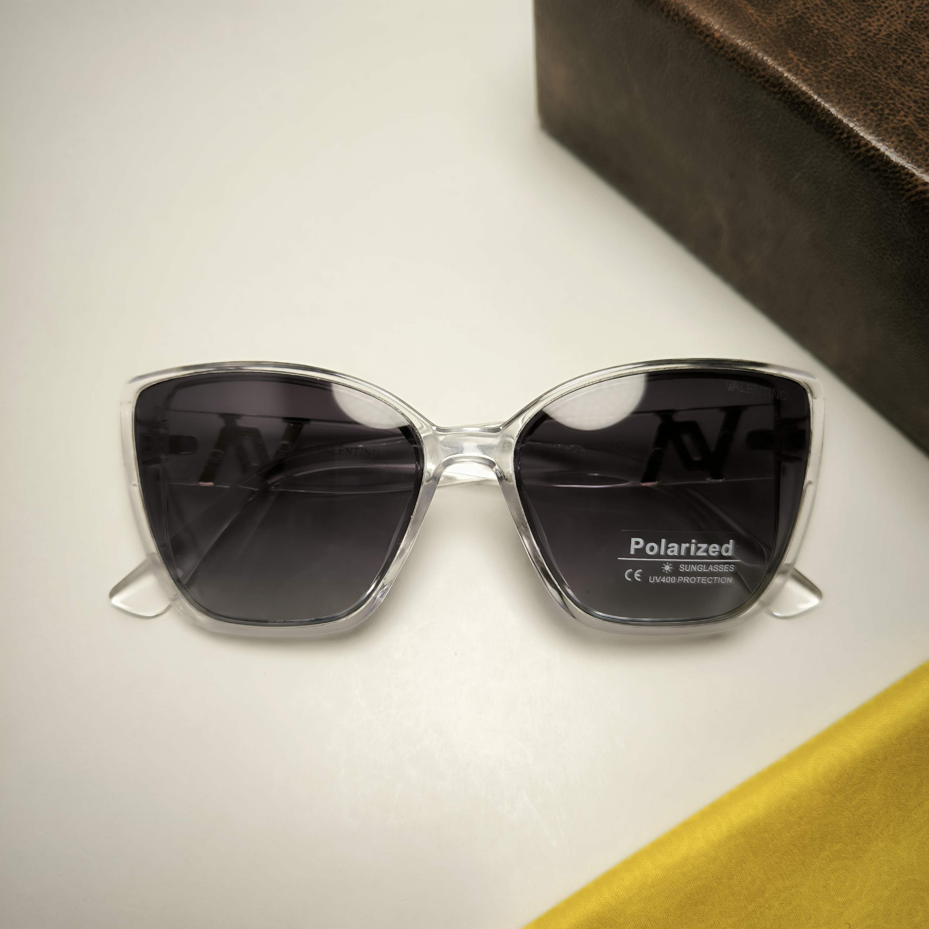 عینک آفتابی پلاریزه زنانه VALENTINO کد 8028