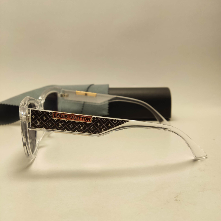 عینک آفتابی پلاریزه زنانه LOUIS VUITTON کد 88001