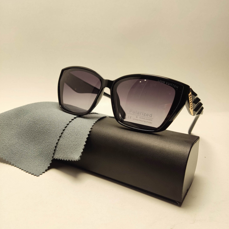 عینک آفتابی پلاریزه زنانه LOUIS VUITTON کد 88078