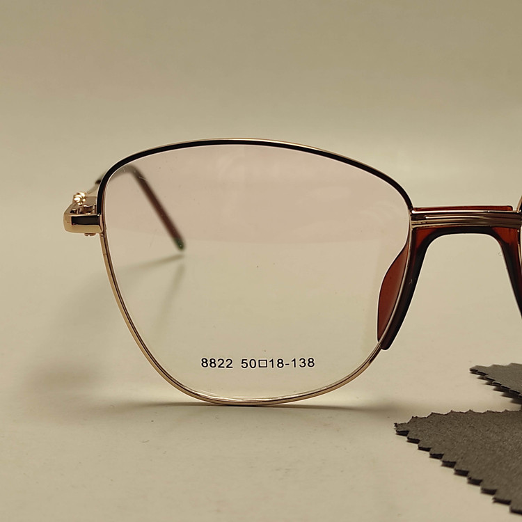عینک طبی زنانه فلزی پد یک تیکه برند CHANEL کد8822