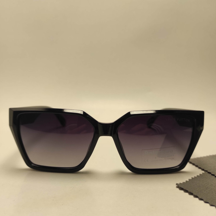 عینک آفتابی پلاریزه زنانه LOUIS VUITTON کد 2322