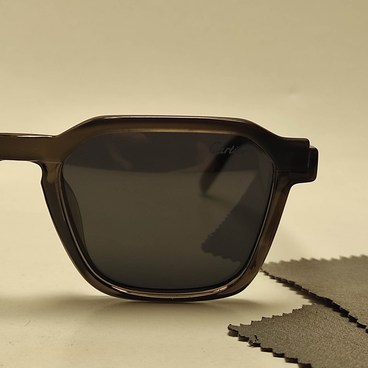 عینک آفتابی دسته چوب CARTIER کد 2525