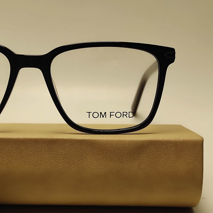 عینک طبی اسیتیت کائوچو TOM FORD کد 2592