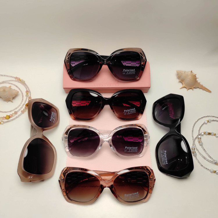 عینک افتابی زنانه پلاریزه BVLGARI کد88147 - راستین شاپ بی آر جی