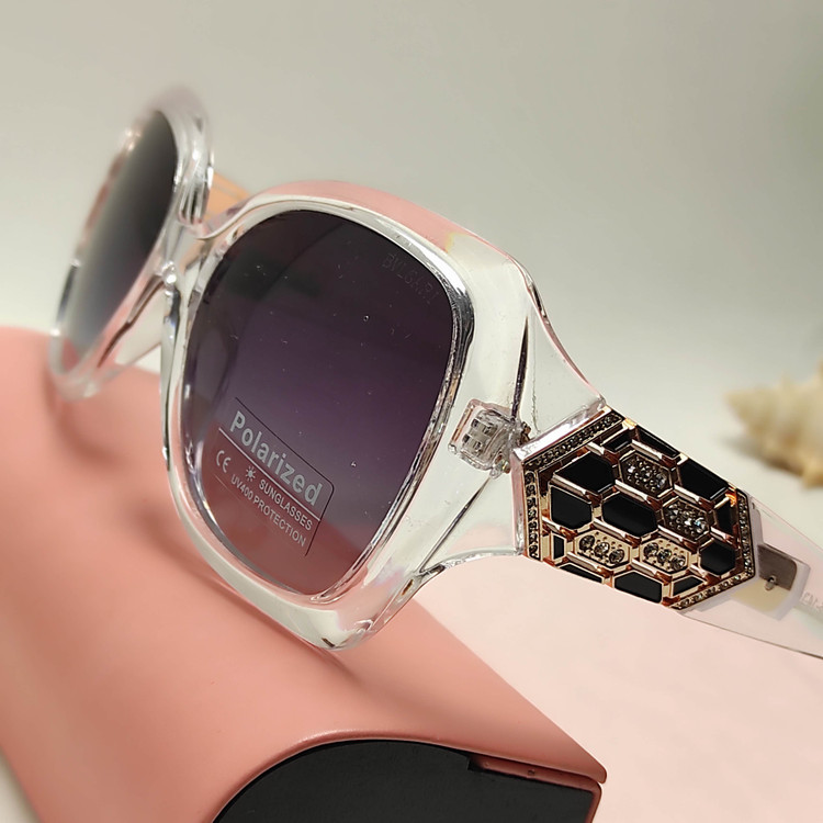 عینک افتابی زنانه پلاریزه BVLGARI کد88147 - راستین شاپ بی آر جی
