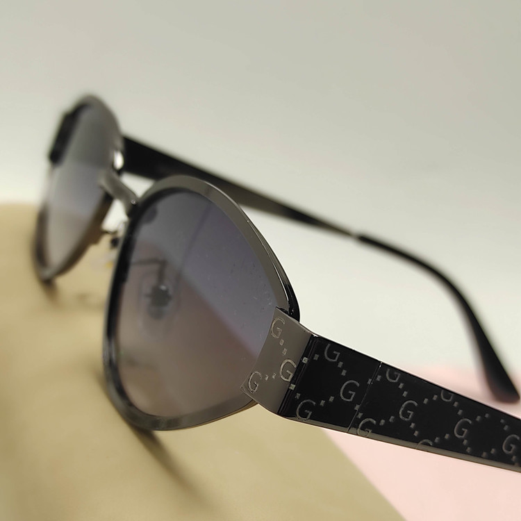 عینک افتابی زنانه فلزی فشن gucci 2696 - راستین شاپ بی آر جی
