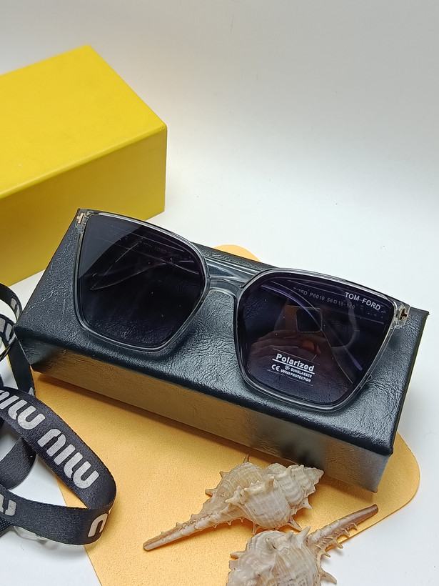 عینک آفتابی زنانه پلاریزه کائوچو تام فورد TomFordمدل 6010
