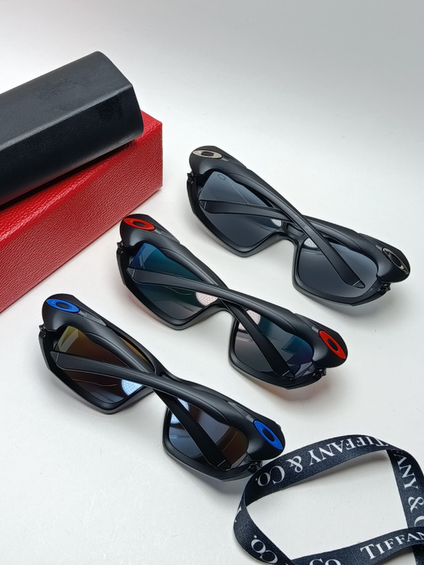 عینک آفتابی ورزشی اوکلی oakley مدل7032