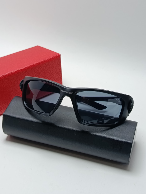 عینک آفتابی ورزشی اوکلی oakley مدل7032