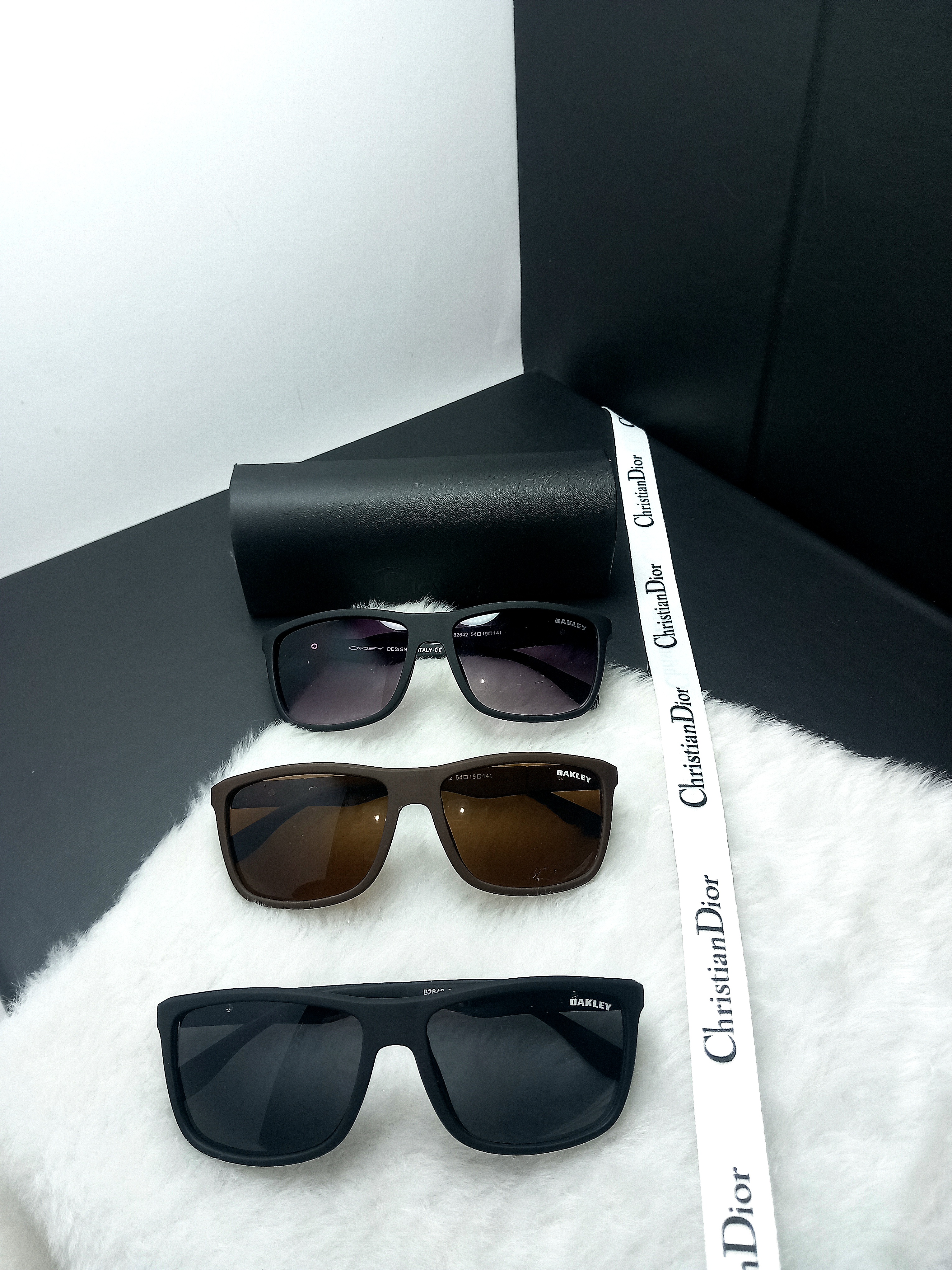 عینک آفتابی ورزشی اوکلی oakley مدل82842